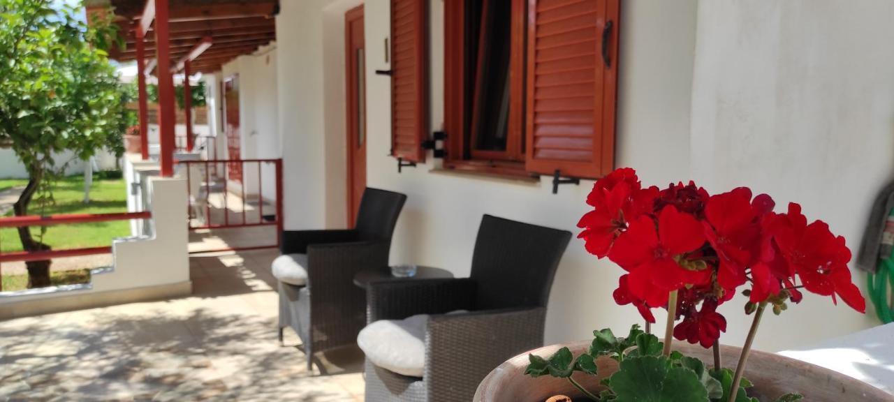 George'S Houses Riglia Exterior foto